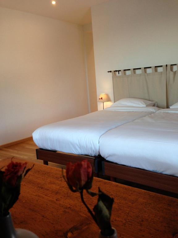 Petit Hotel De Chaumont Room photo